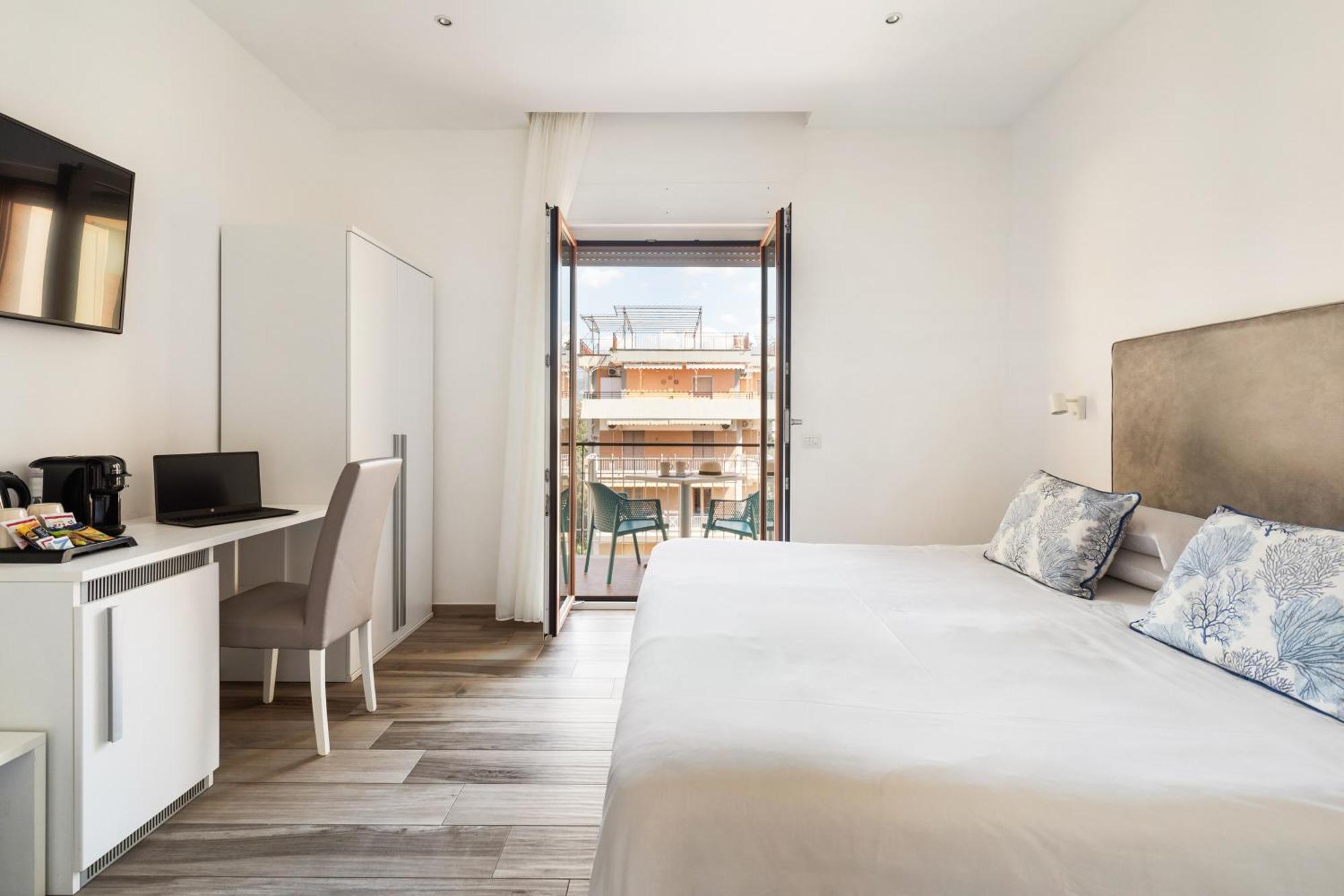 Yourhome - Maison Degli Aranci Соренто Екстериор снимка